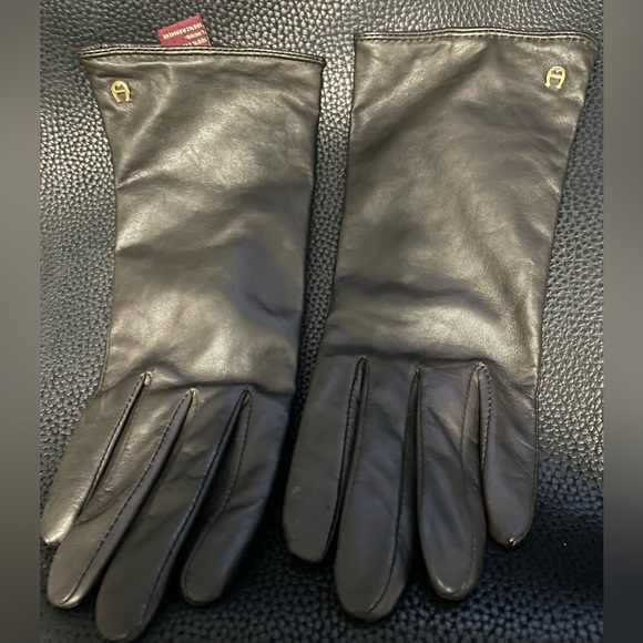 Etienne Aigner Accessories Leather Gloves By Etienne Aigner Poshmark